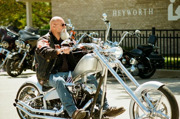 Comment les nouvelles réglementations influencent-elles le marché des véhicules électriques ?